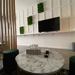 Eden Center Apartment *