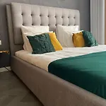 Apartment Eden Center *