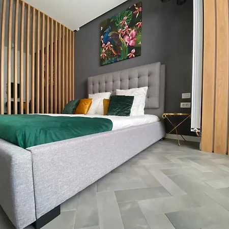 Eden Apartment