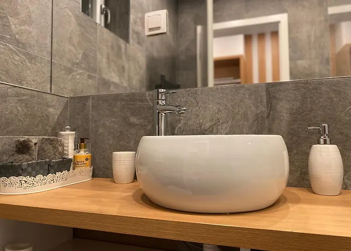 Eden * ブカレスト